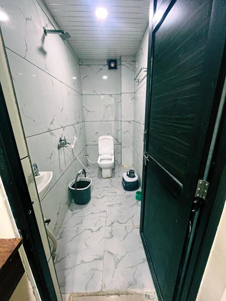 Green Leaf Hotel Ujjain Exteriör bild